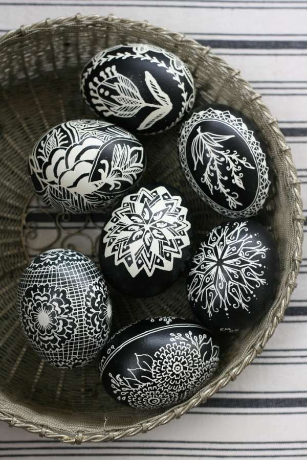 design-ideas-easter eggs design-black hand-art