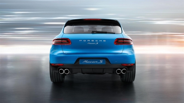 vista traseira azul de porsche macan