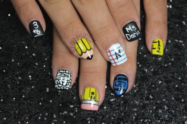 Nail-design-ideas-school-motifs-back-to-school