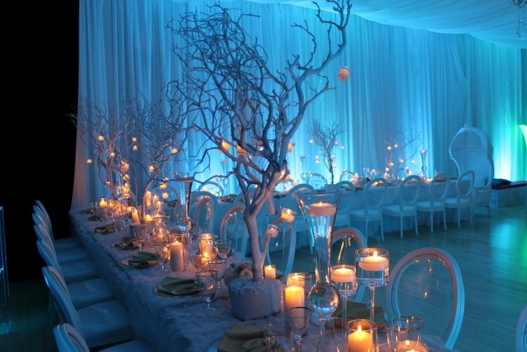 Casamento na época do Natal -decorações-galhos-velas