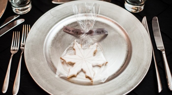 flocos de neve-pão-de-gengibre-pequenos-presentes-para-os-convidados-do-casamento-ideias-faça-você-mesmo