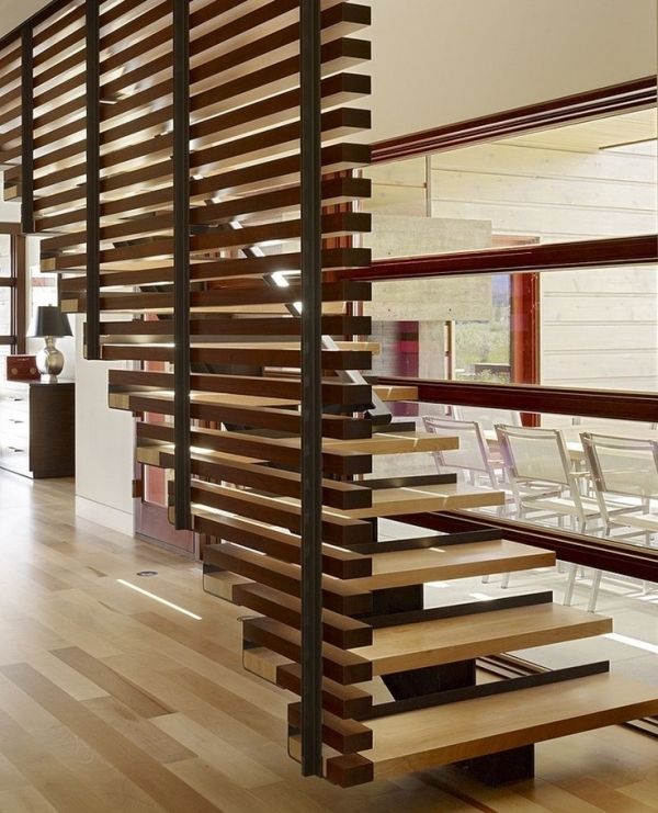 Slats de madeira, divisórias, escadas, design de interiores praticidade-garantia de privacidade