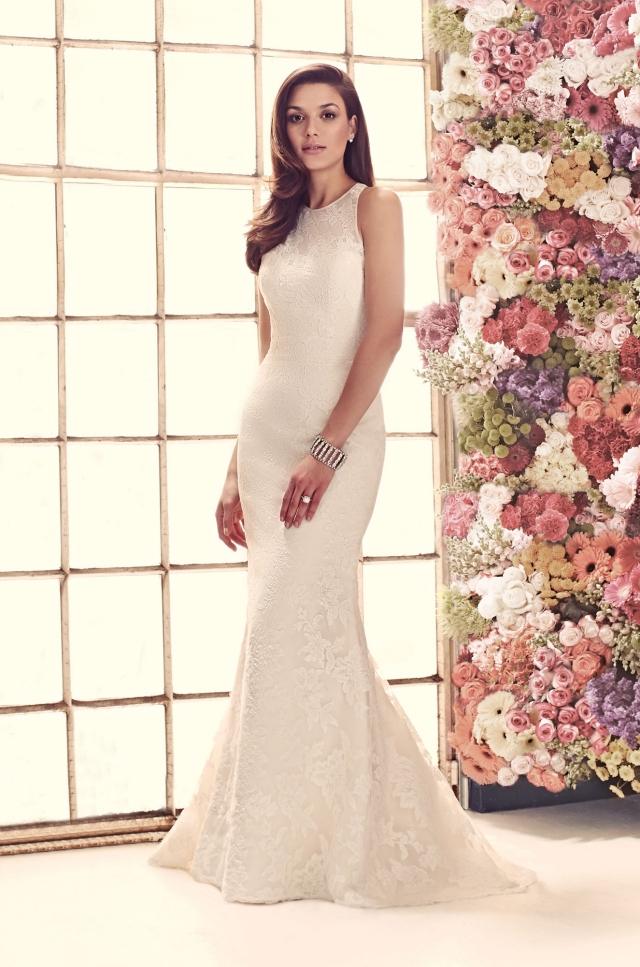 Vestido de renda, decote redondo, alças, design elegante, Mikaella