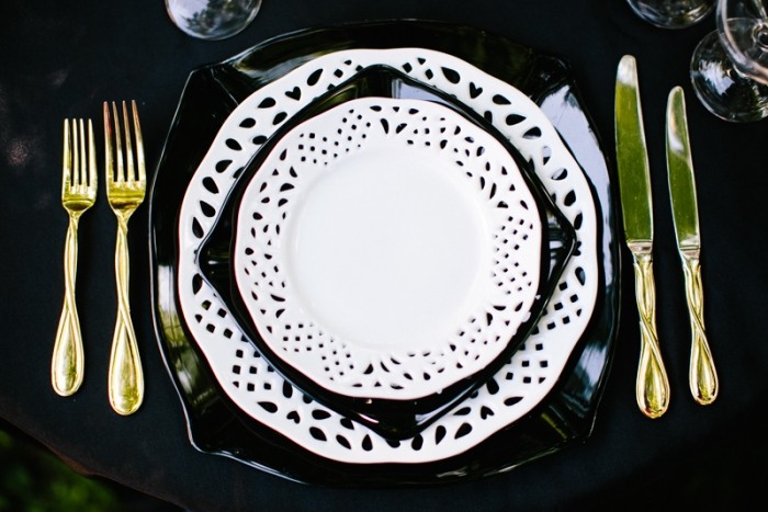 decoração de mesa-casamento-preto-branco-pratos