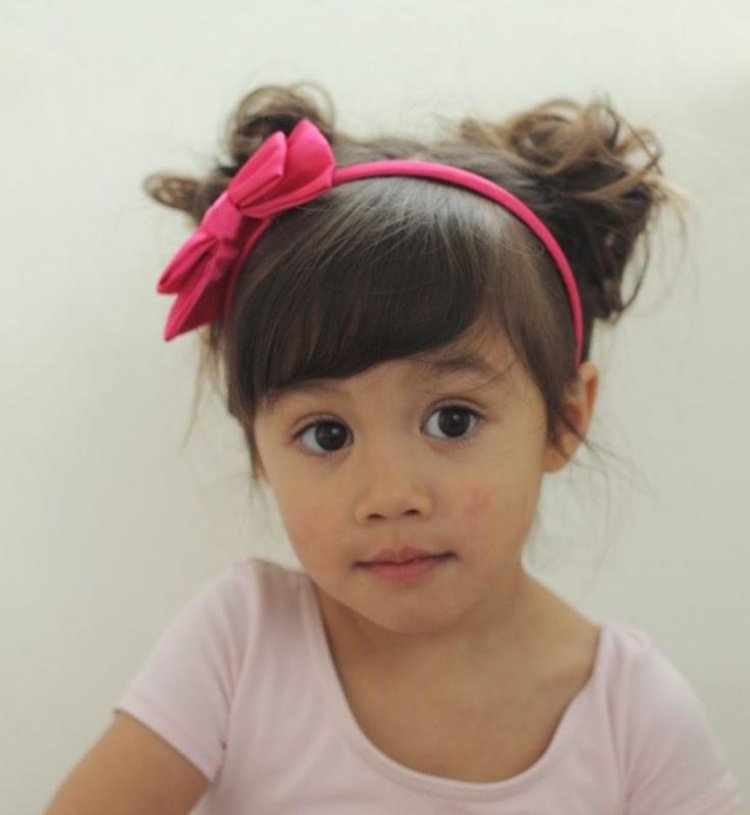 girl-hairstyles-creative-sweet-headband-pink-loop-easy-