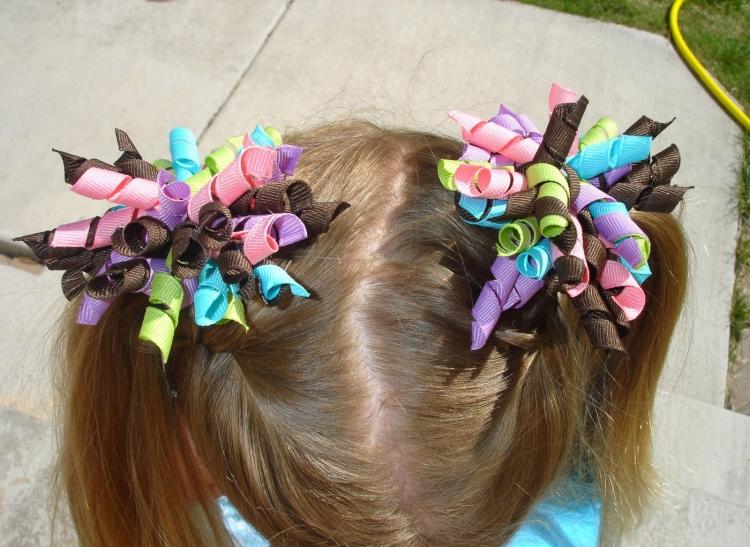 girl-hairstyles-creative-hairbands-colorful-funny-celebration-simple