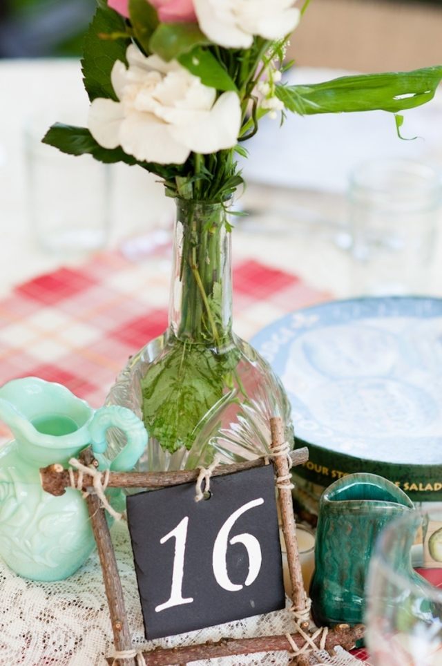 rustieke-number-table-convidados-casamento-vaso