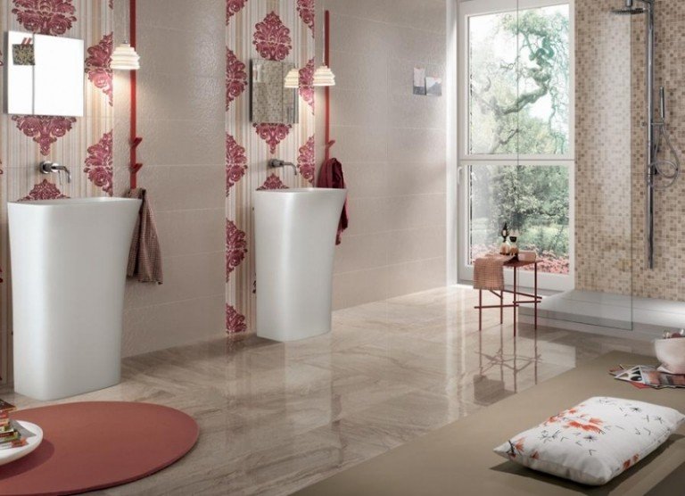 Banheiro design-tiles-pink-classic-motifs-vertical-accent-empreinte