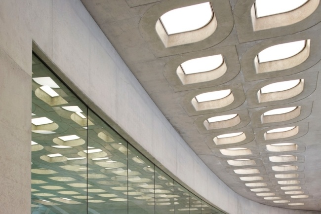 piscina de zaha hadid projeto do teto em londres concreto exposto