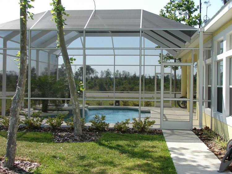 Construir um jardim de inverno - piscina-envidraçamento-natural-extensão-casa