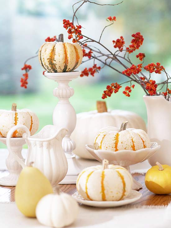 Ideias chiques gastas lindas flores de mesa de decoração com abóboras brancas outono