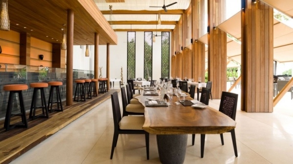 restaurante wood alila villas hadahaal resort exclusivo nas maldivas