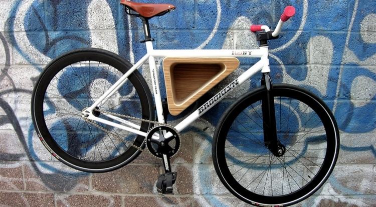 bike-mount-wall-build-yourself-ideas-graffiti-triangular-modern-design