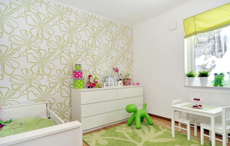 color-wall-design-child room-may-green-white-pattern-wallpaper-flowers