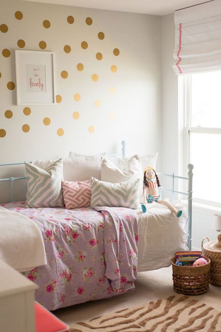 color-wall-design-children-room-girl-cream-wall-paint-gold-colored-dots