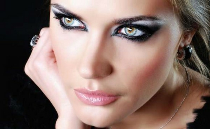 The-Smokey-Eye-Make-Up