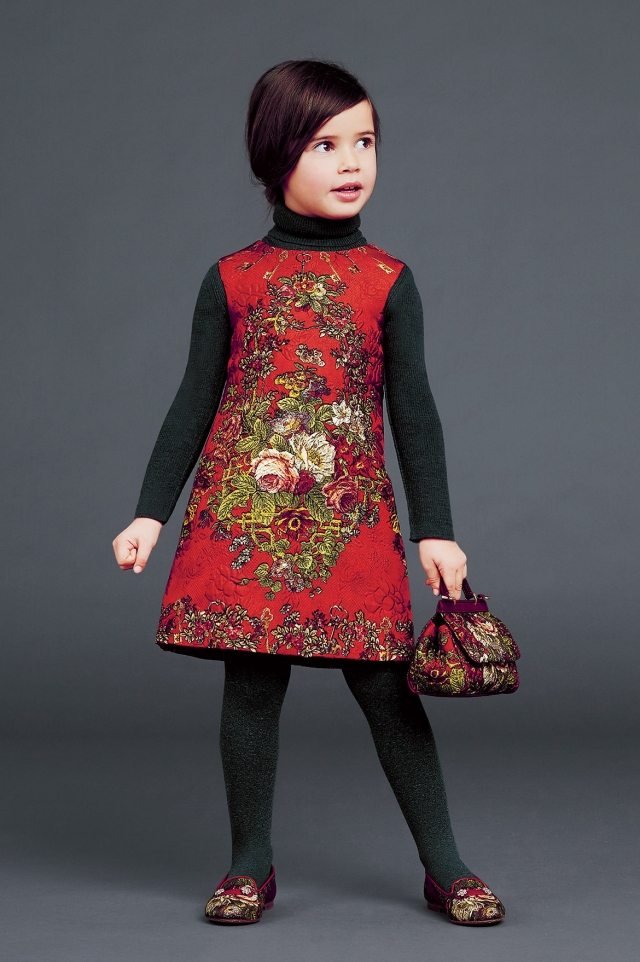 Roupas-garotinhas-dolce-gabbana-inverno-2015-vestido-manga comprida-gola alta