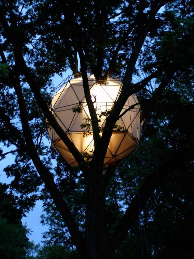 casa na árvore moderna construção de madeira-geo garden-o2treehouse