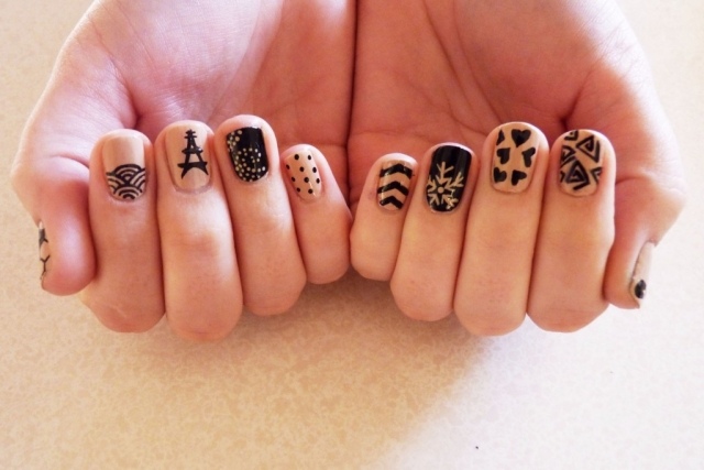 Nail-Art-Designs-Nail Stickers-base de revestimento-cor-nude-desenhos-preto