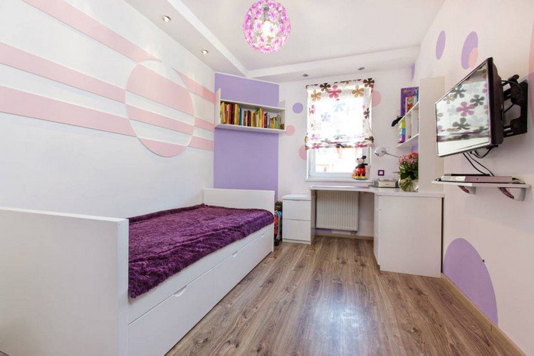 pequeno-quarto-infantil-mobília-idéias-menina-cama-de-solteiro-cama-box-canto-escrivaninha