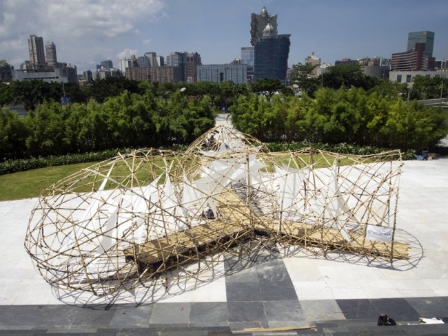 Visão geral da planta projeto de escultura feito de bambu