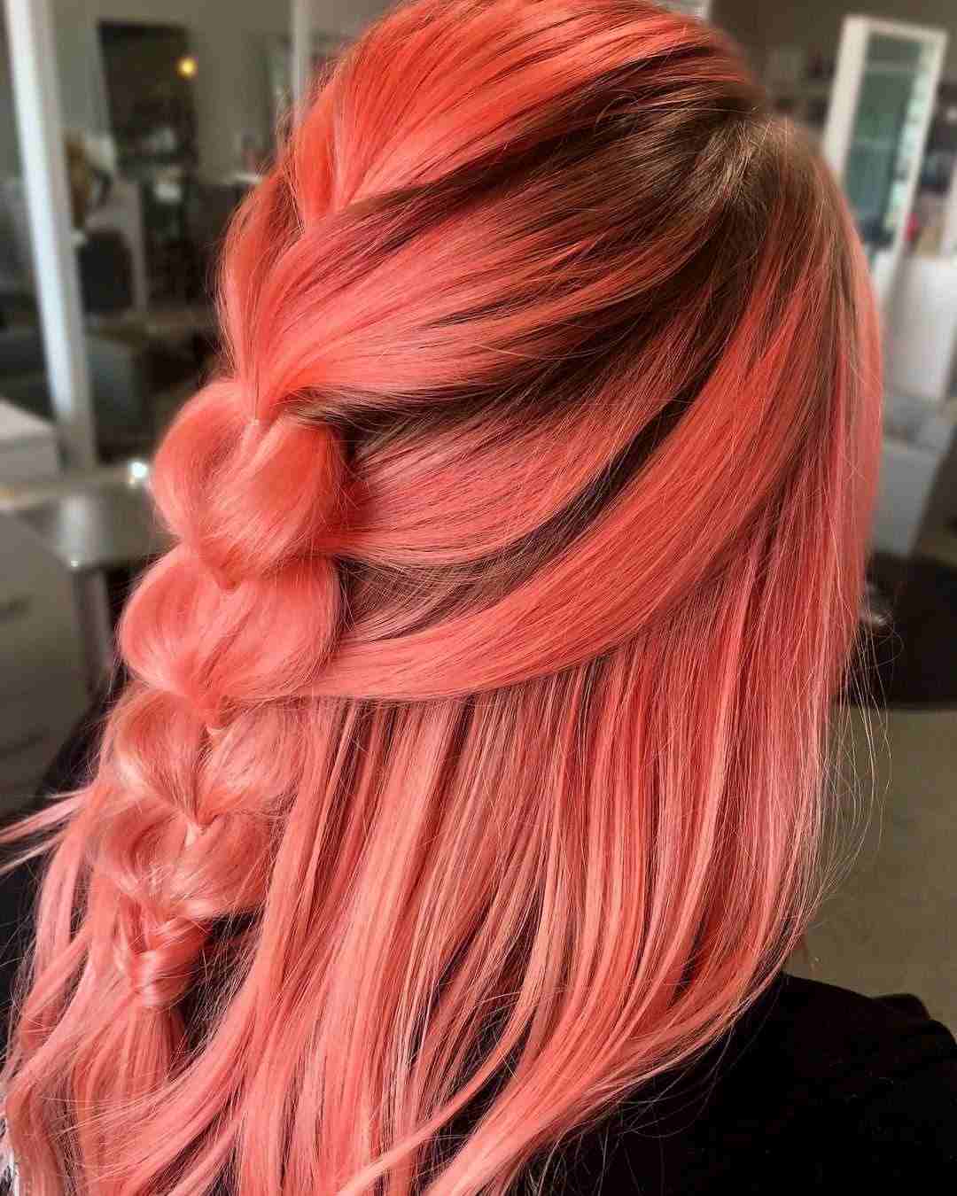 Cabelo Coral Cor de cabelo escuro Trend Colors Trança de verão Cabelo comprido