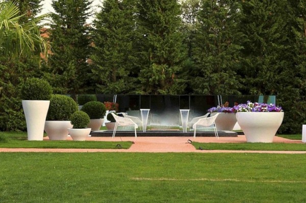 design moderno de jardim de quintal