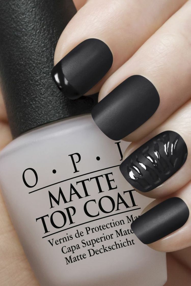 desenho de unhas-preto-mate-padrão-brilho-original-simples