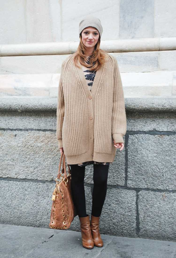 outfit-ideas-cardigans-oversize-camel-color-pocket-hat-couro