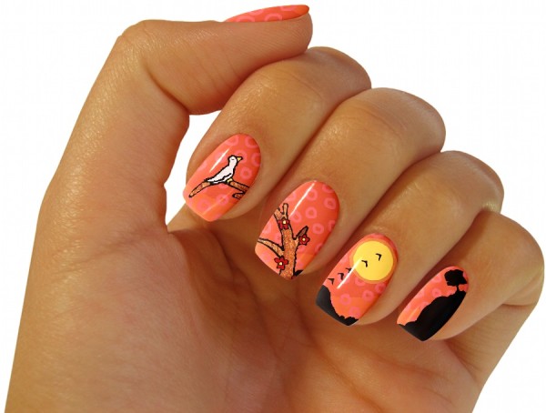 ombre-summer-Nail-decorating-ideas-coral-red-orange-iridescent