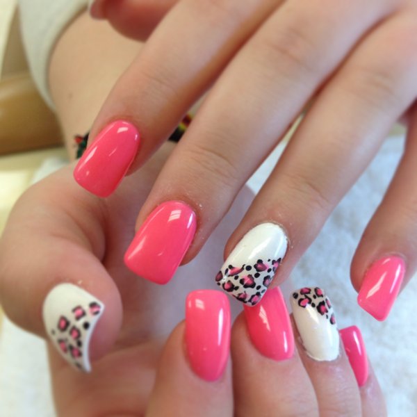 Nail-Art-for-summer-pink-unhas-animal-motifs-diy