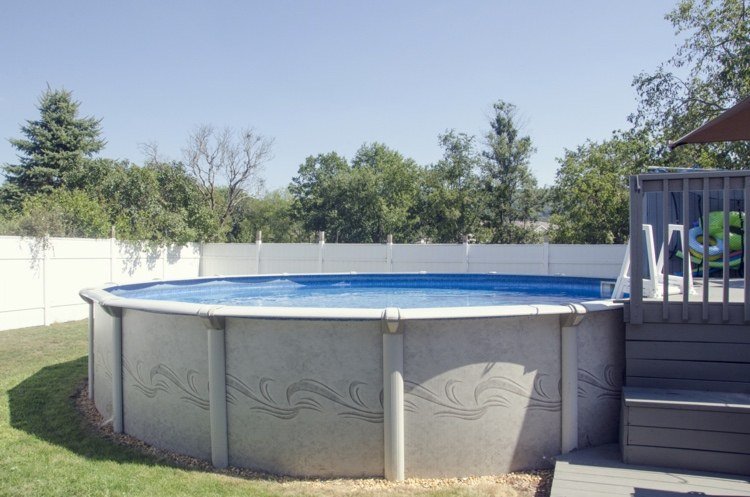 Aproveite o verão em seu próprio jardim com piscina