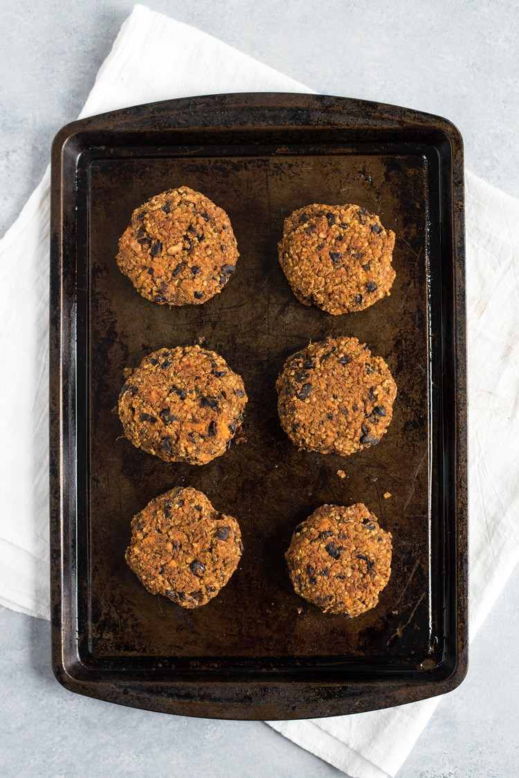 hambúrguer vegetariano de batata doce preparar feijão